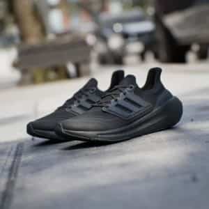 ultra boost 23 full black (fix)