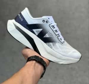 New Balance SC Elite V4 WHITE NAVY