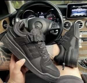 bad bunny black with accessories