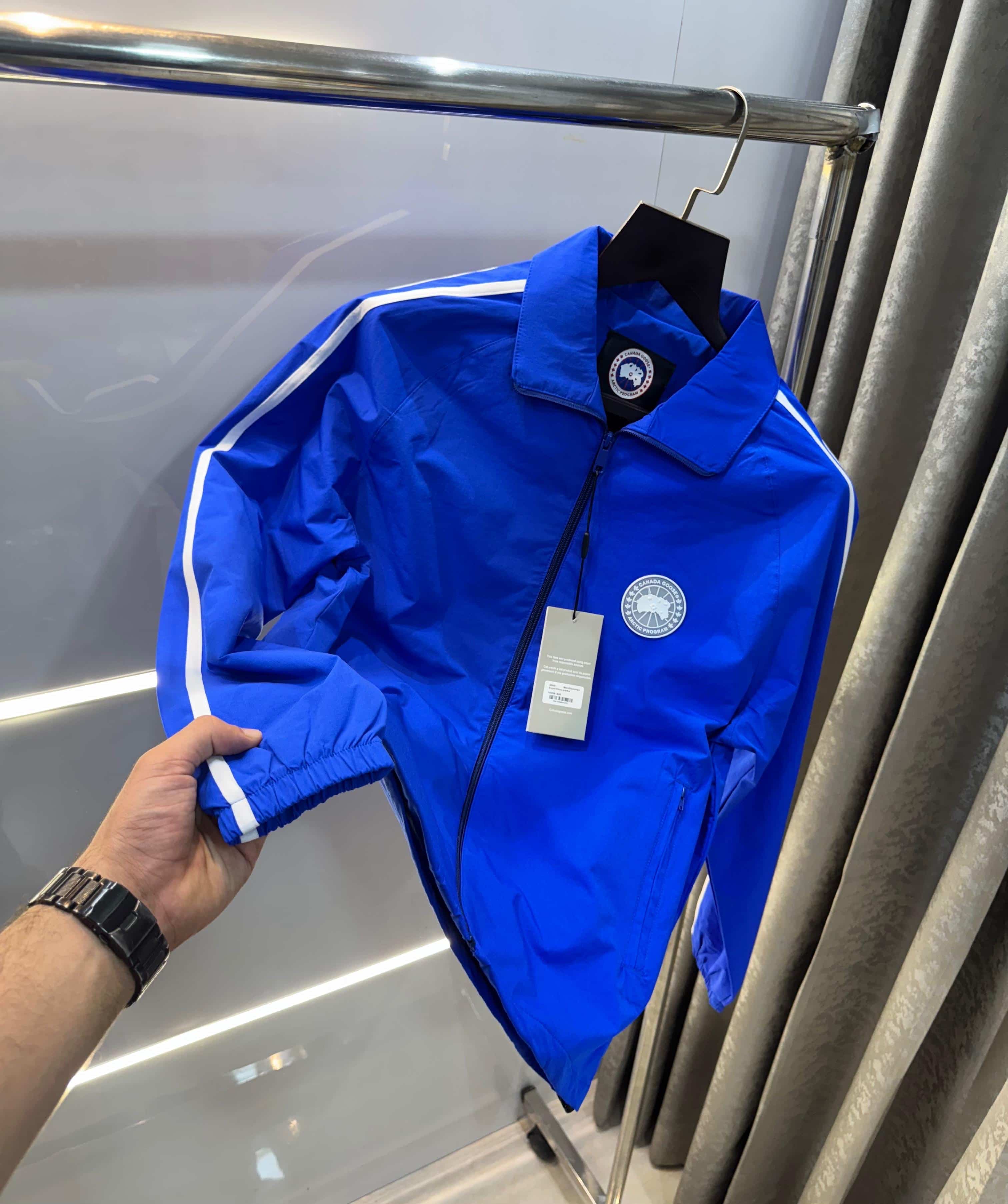 Canad a Goose Blue Imported Premium Lu·X..ury Jacket Main image