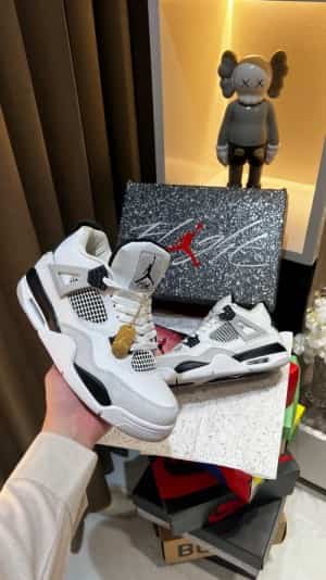 Nike Air Jordan Retro 4 Military SEMI UA