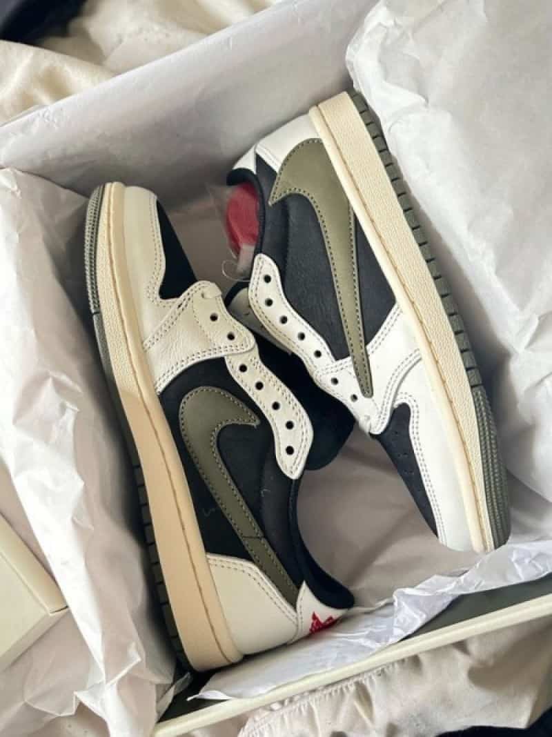 air jordan retro 1 low travis scott olive semi ua