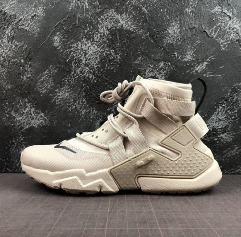 Nike Air Huarache Gripp Desert Sand