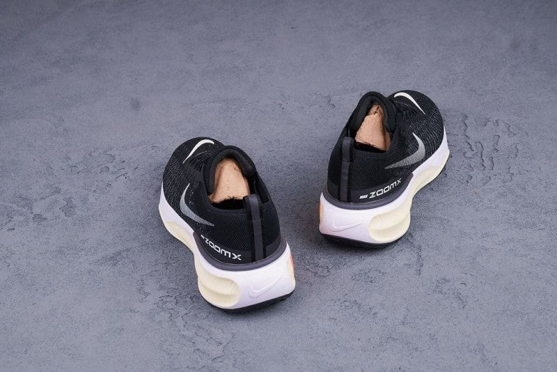 Nike Zoomx Run 3 INVINCIBLE BLACK