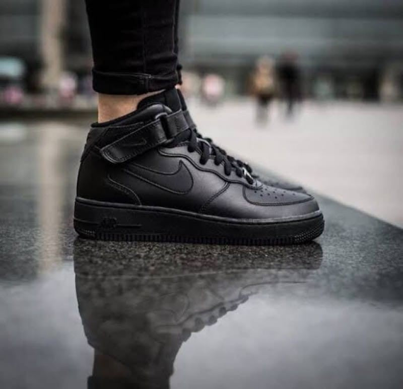 Nike Airforce 1 Mid BLACK
