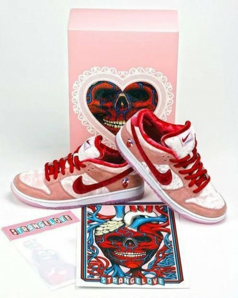 E sb dunk low strangelove semi ua with og box packaging and outer