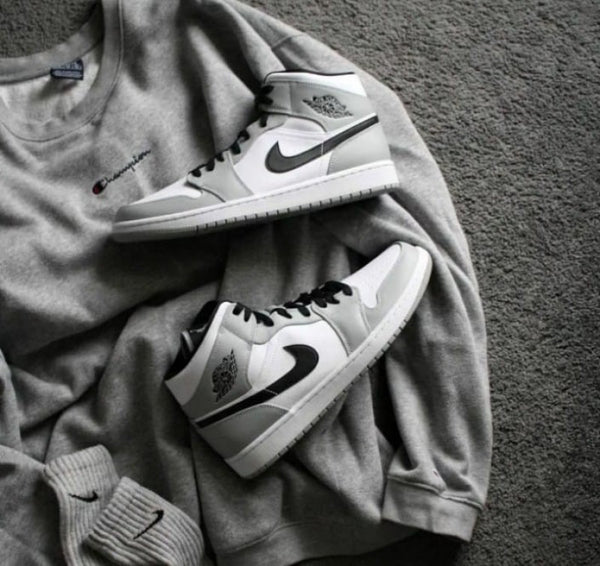 Nike Air Jordan Retro 1 Mid SMOKE