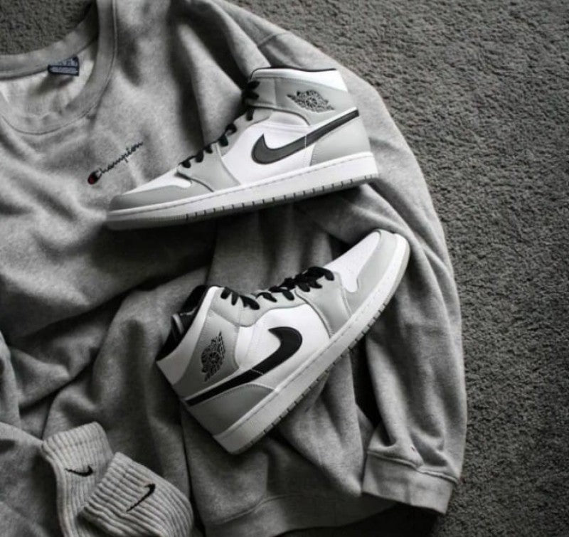 Nike Air Jordan Retro 1 Mid SMOKE