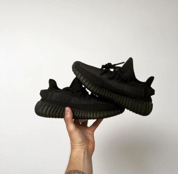 Adidas Yeezy 350 V2 ONYX Semi UA with all accessories