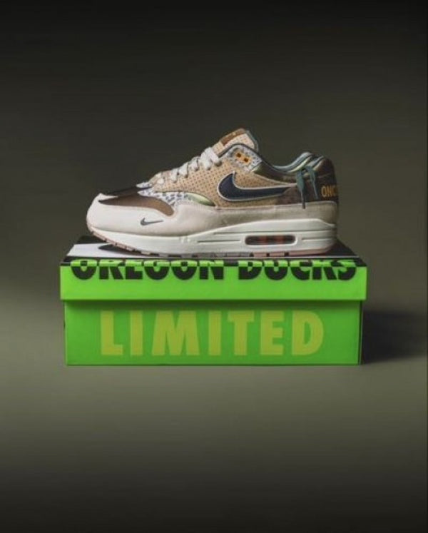 Air Max 1 '87 Premium University of Oregon PE