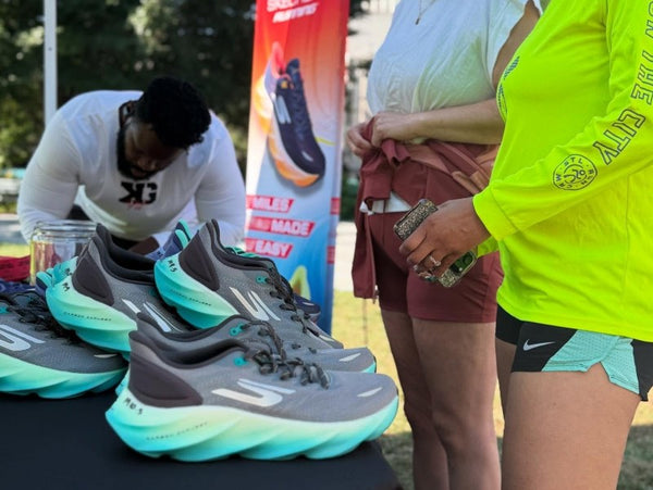 Skechers aero burst