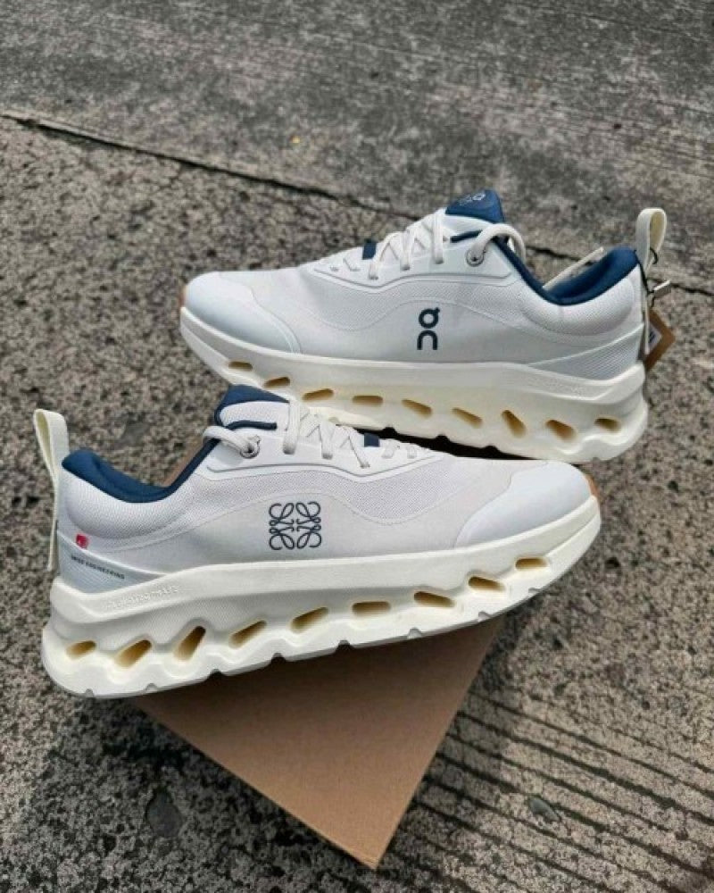 On Cloud Loewee X Tilt 2 0 WHITE NAVY