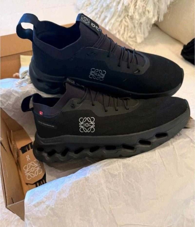 On Cloud Loewee X Tilt 2 0 TRIPLE BLACK