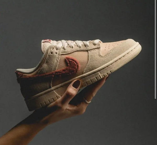 Nike SB Dunk Low TERRY SWOOSH