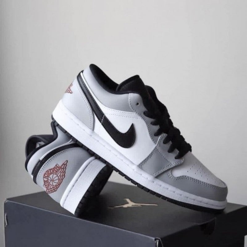 NIKE AIR JORDAN 1 LOW LIGHT SMOKE GREY