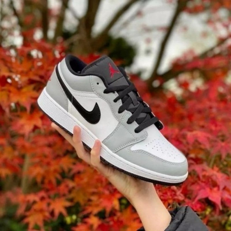 NIKE AIR JORDAN 1 LOW LIGHT SMOKE GREY