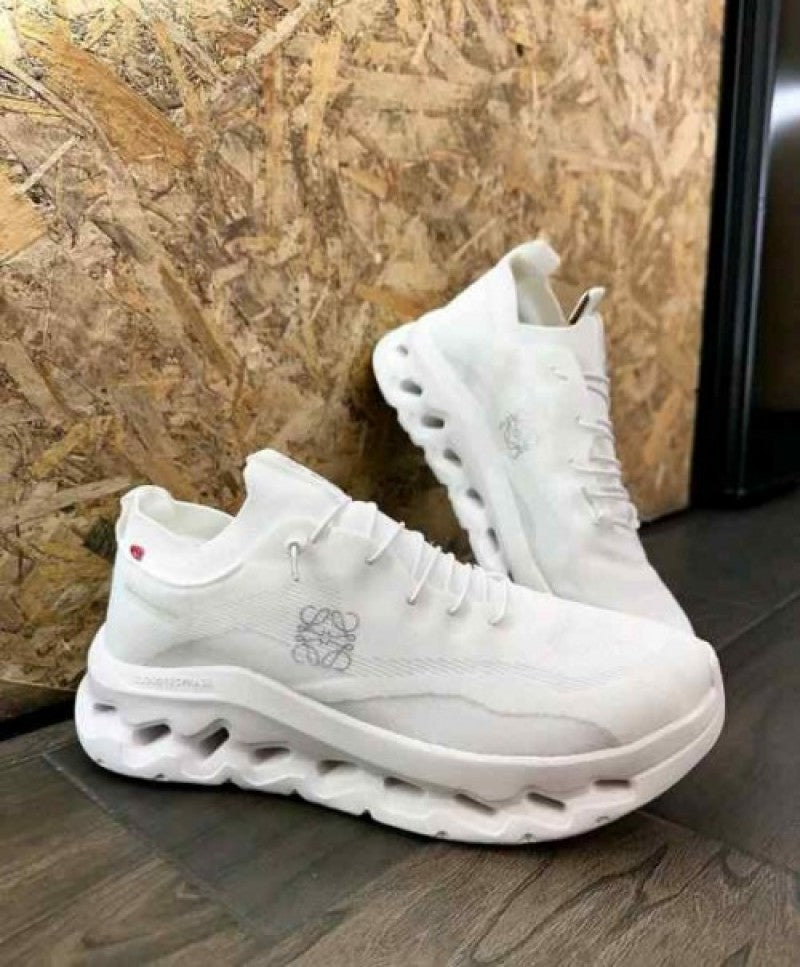 On Cloud Loewee X Tilt 2 0 TRIPLE WHITE