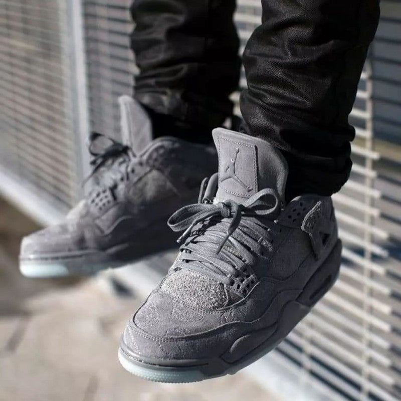 Nike Air Jordan Retro 4 KAWS (SEMI UA)