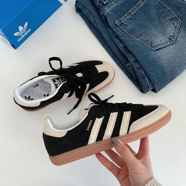 Adidas samba core black