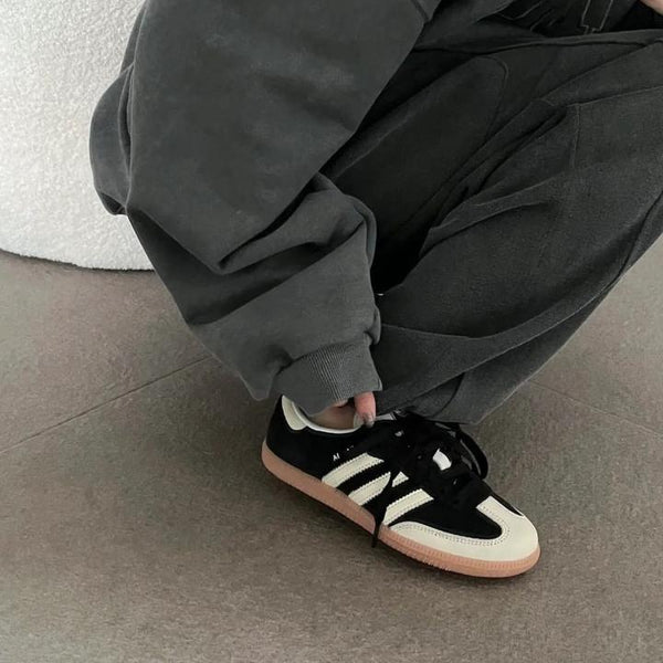 Adidas samba core black