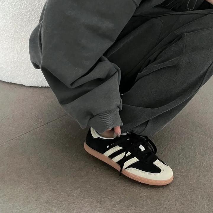 Adidas samba core black
