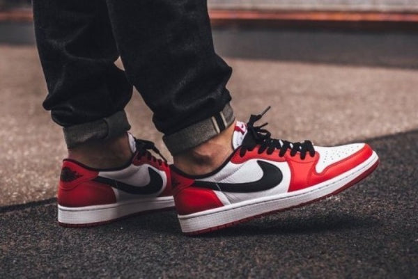 Nike Air Jordan 1 Low CHICAGO 2025 (SEMI UA)