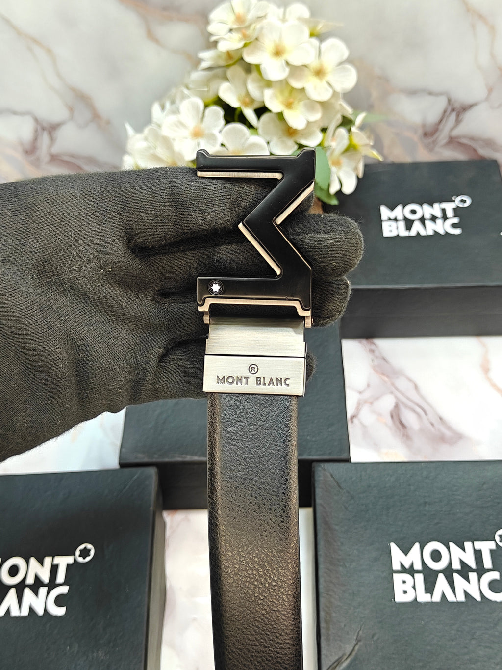 MONT BLANC PREMIUM QUALITY REVERSEABLE BELT WITH OG BOX. MB-708