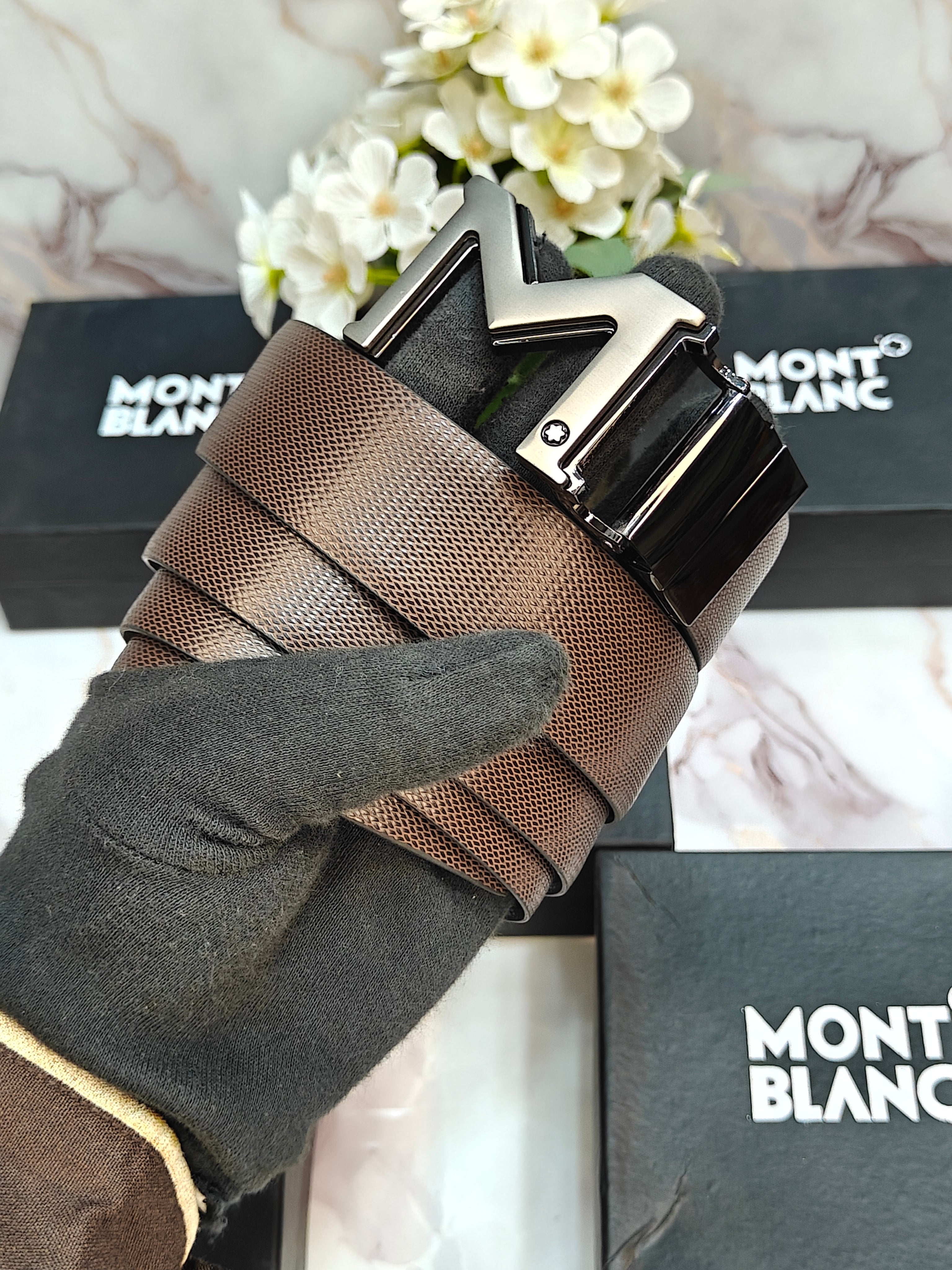 MONT BLANC PREMIUM QUALITY REVERSEABLE BELT WITH OG BOX MB-709