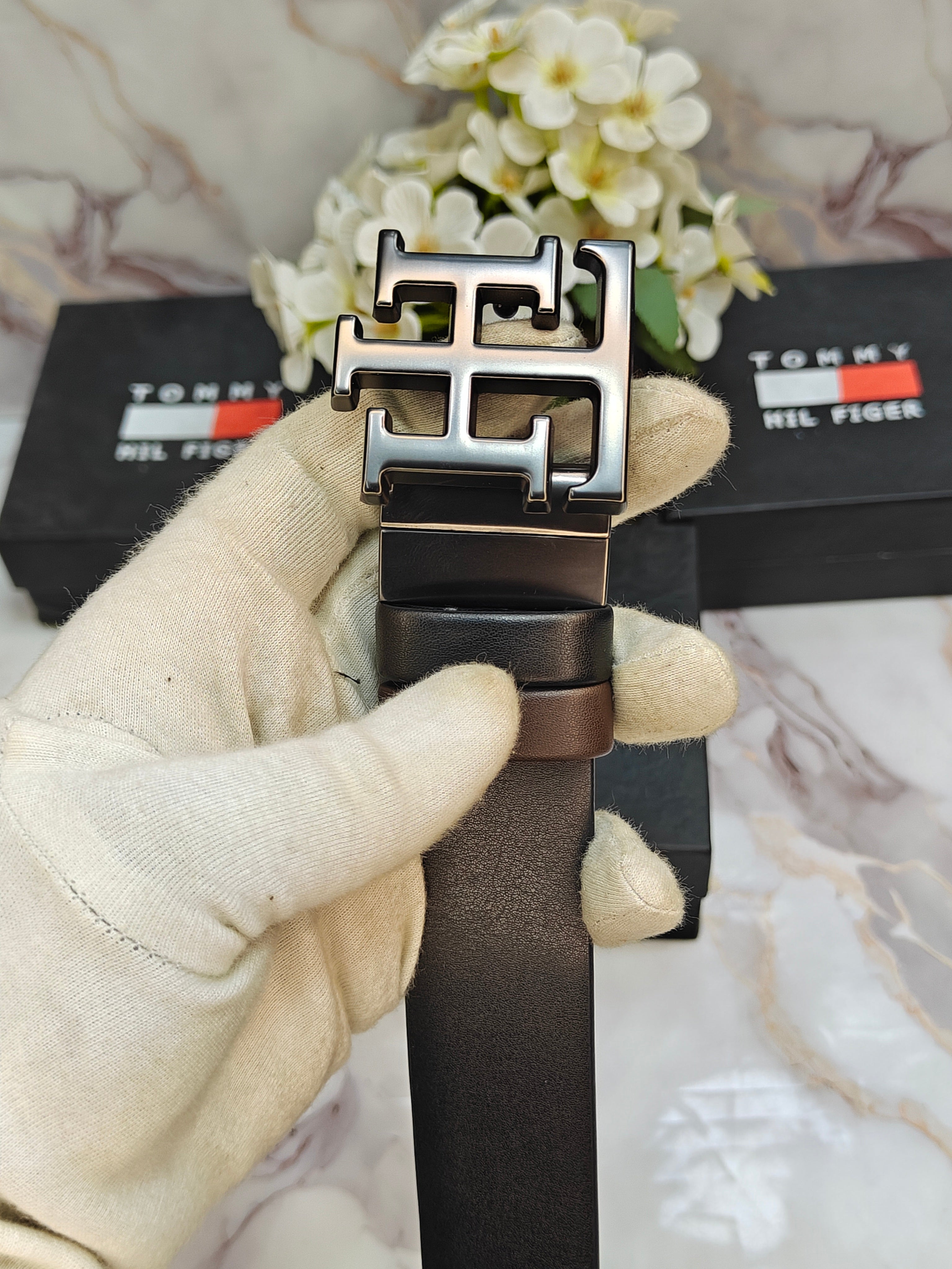 TOMMY PREMIUM QUALITY REVERSEABLE BELT WITH OG BOX TM-906