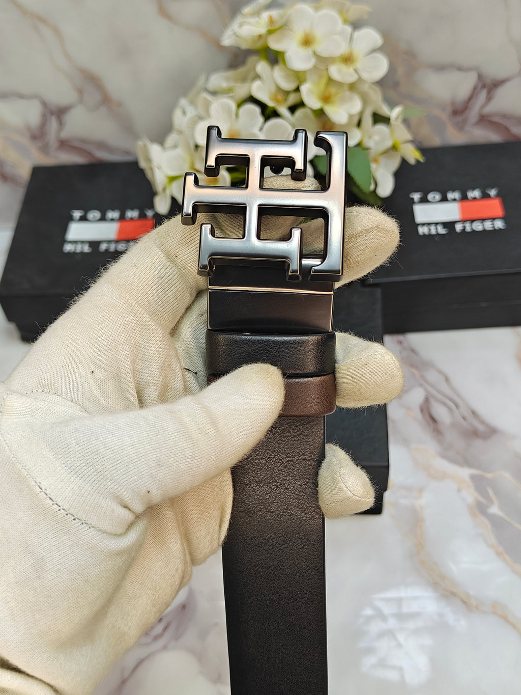 TOMMY PREMIUM QUALITY REVERSEABLE BELT WITH OG BOX TM-906