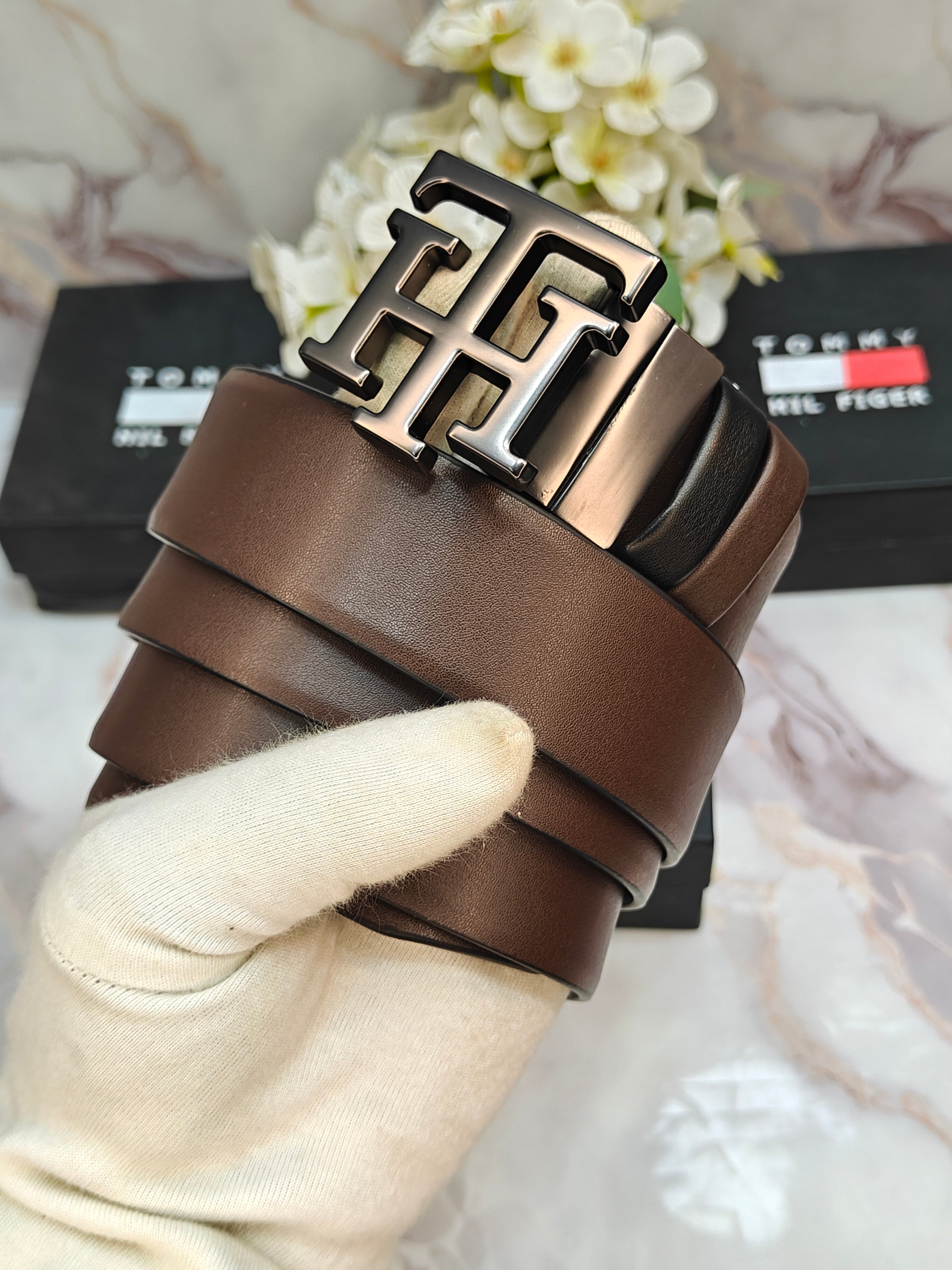 TOMMY PREMIUM QUALITY REVERSEABLE BELT WITH OG BOX TM-906