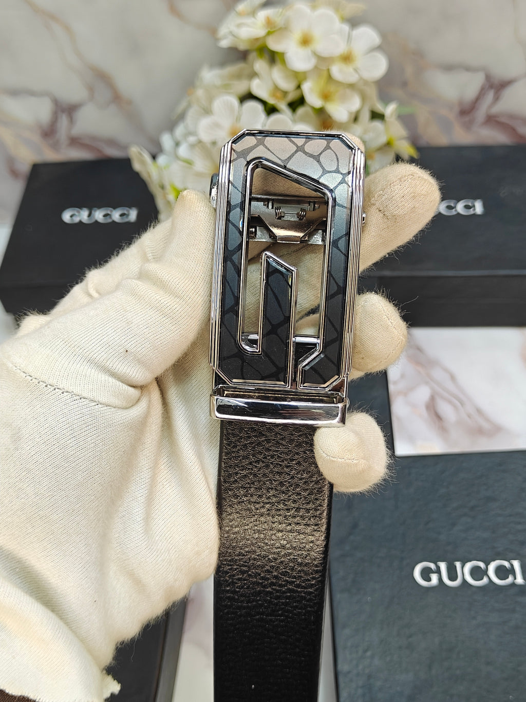 GUCCI. PREMIUM QUALITY AUTOLOCK  BELT WITH OG BO_x GG-217