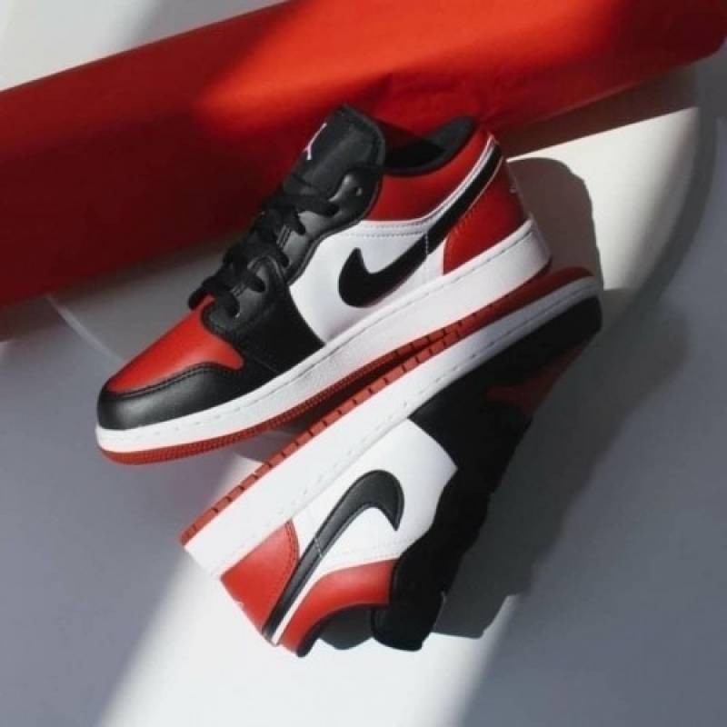 Air-jordan retro 1 low bred toe semi ua fix