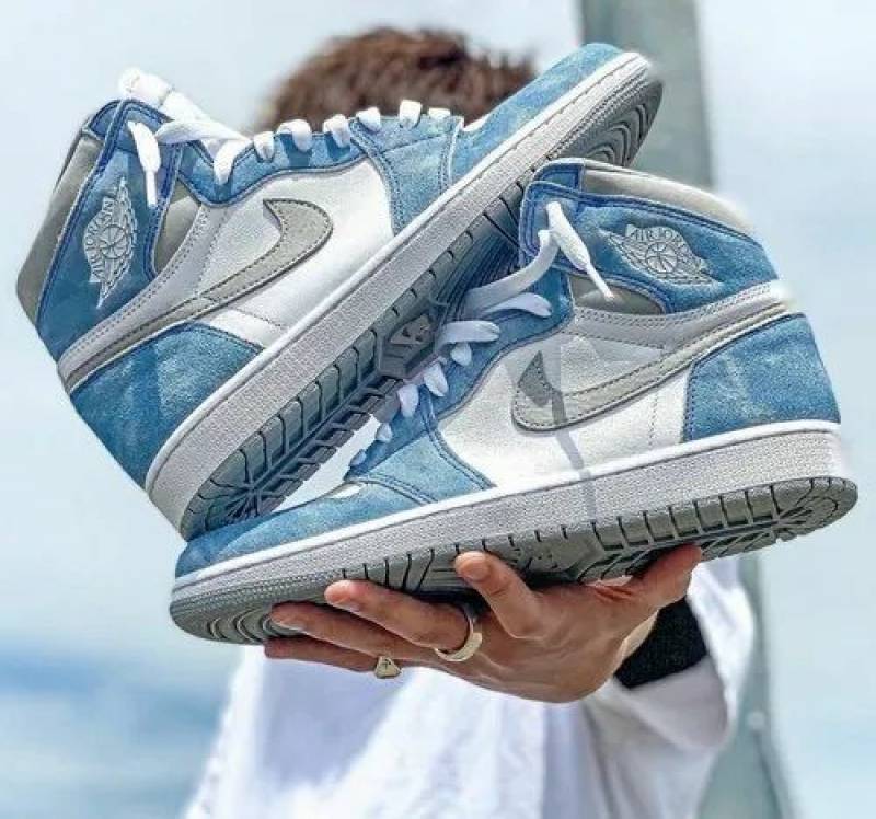 jordan retro Air jordan 1 high HYPER ROYAL SURPLUS SEMI UA