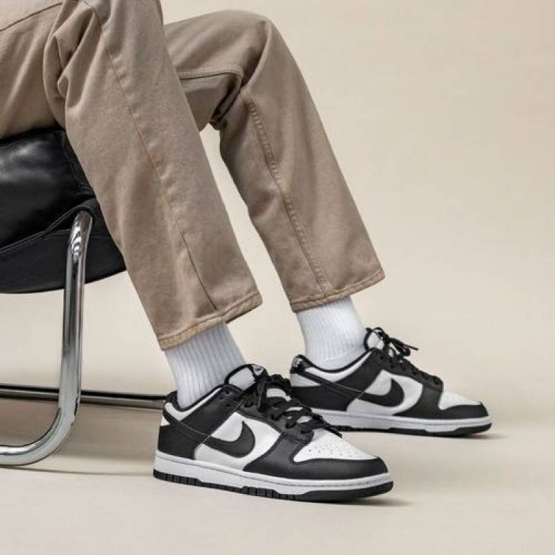 Nike sb dunk low panda semi ua men