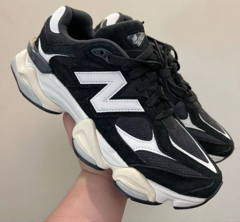Neww balance 9060 black white