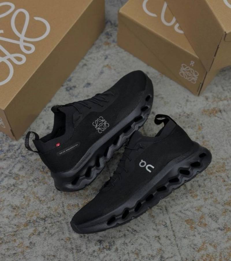 LOEWE X ON Cloudtilt 2.0 Triple Black