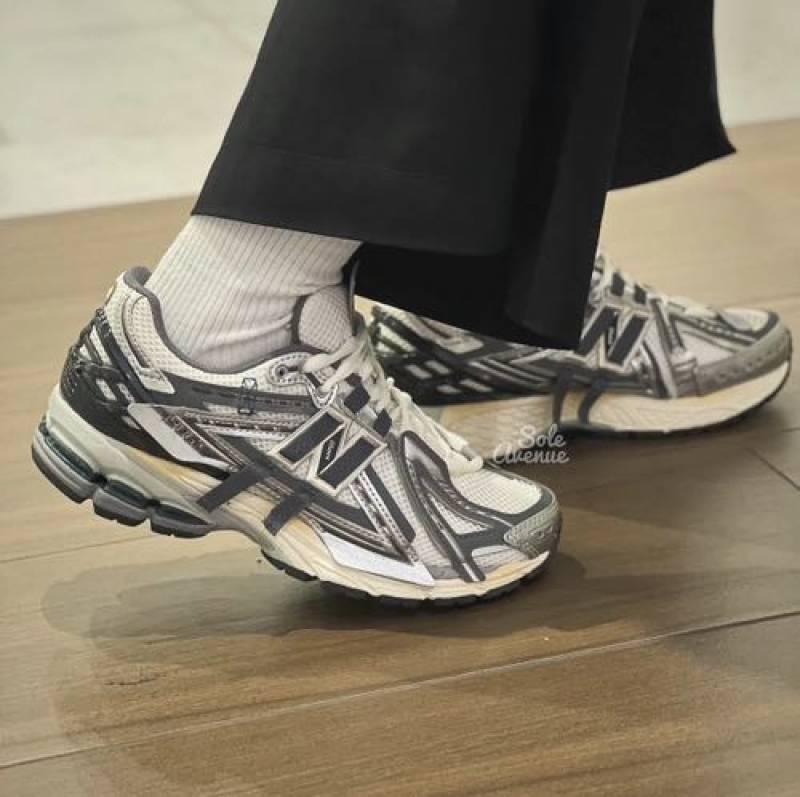 Neww balance 1906 a tech explosion