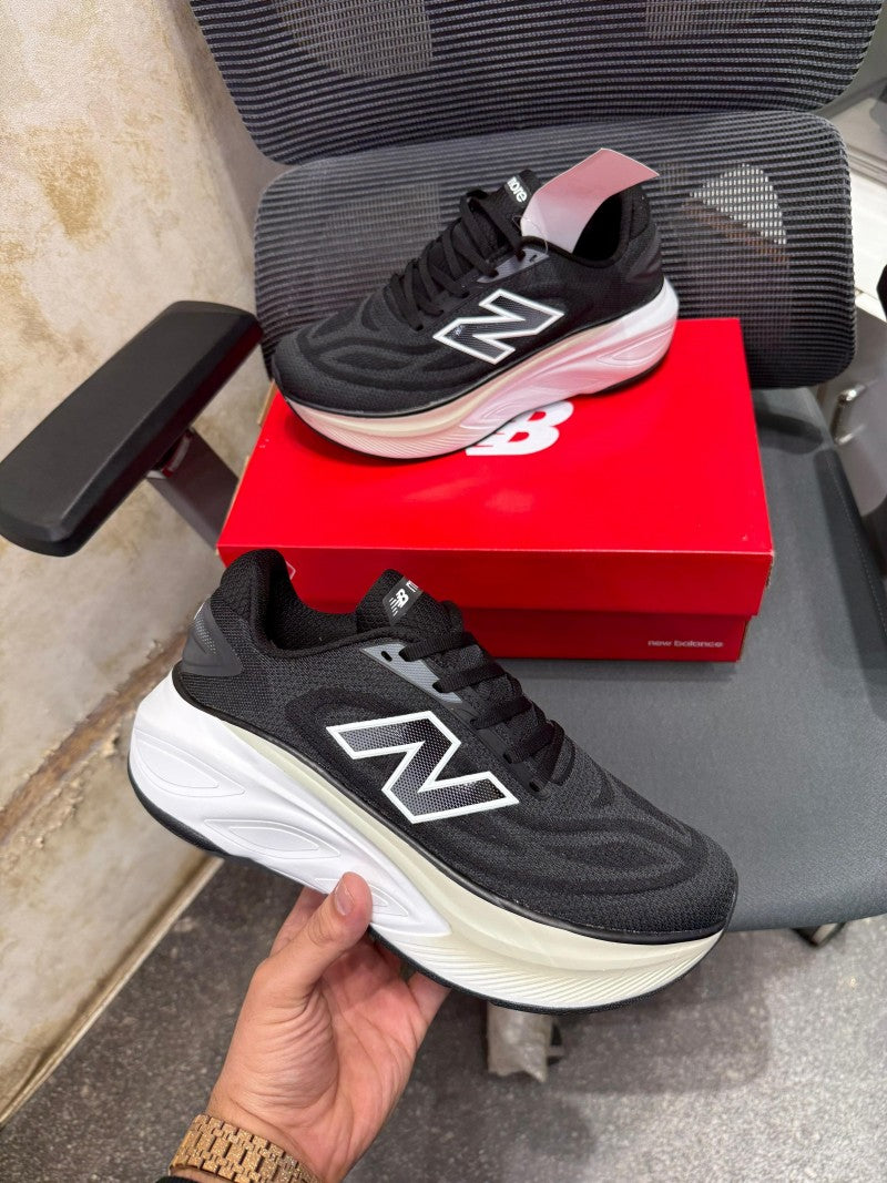 New Balance Fresh Foam More V4 BLACK NEW