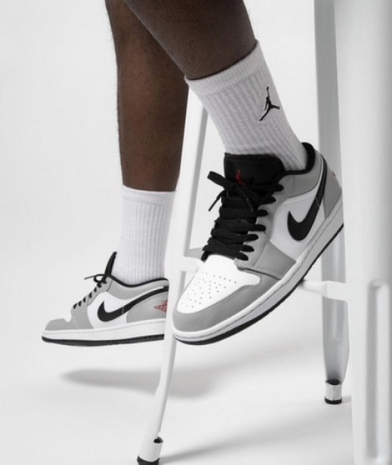 Nike Air Jordan Retro 1 LOW SMOKE
