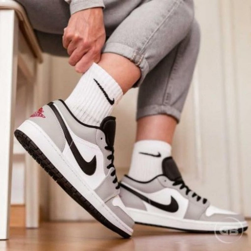 Nike Air Jordan Retro 1 LOW SMOKE