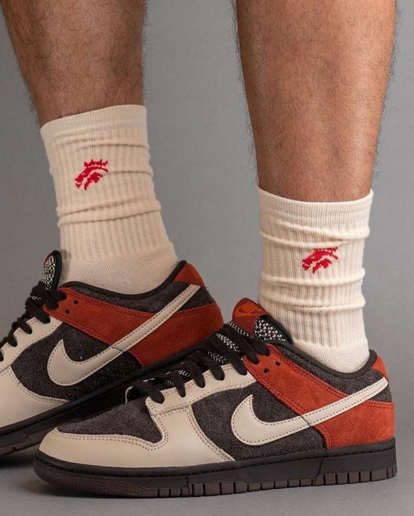 Nike SB Dunk Low RED PANDA