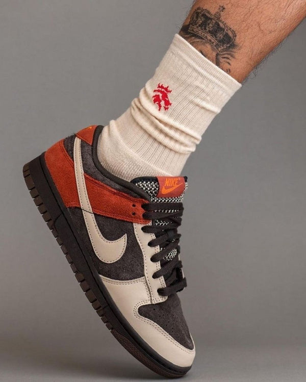 Nike SB Dunk Low RED PANDA