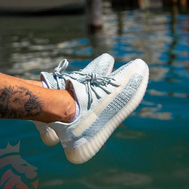 Adidas Yeezy Boost 350 V2 Cloud White Non-Reflective Semi UA With Full Accessories D-1820
