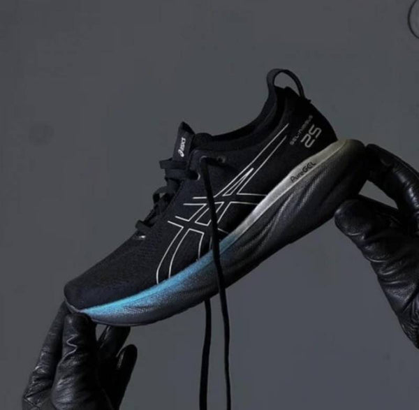 As...ICSs Gel Nimbus 25 PLATINUM BLACK