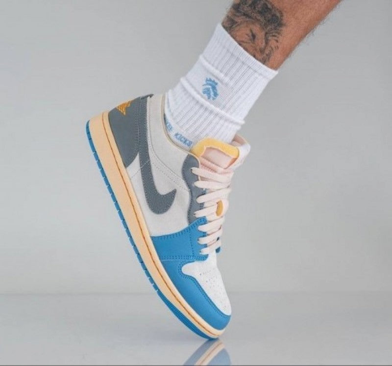 Nike Air Jordan 1 Low SE TOKYO VINTAGE