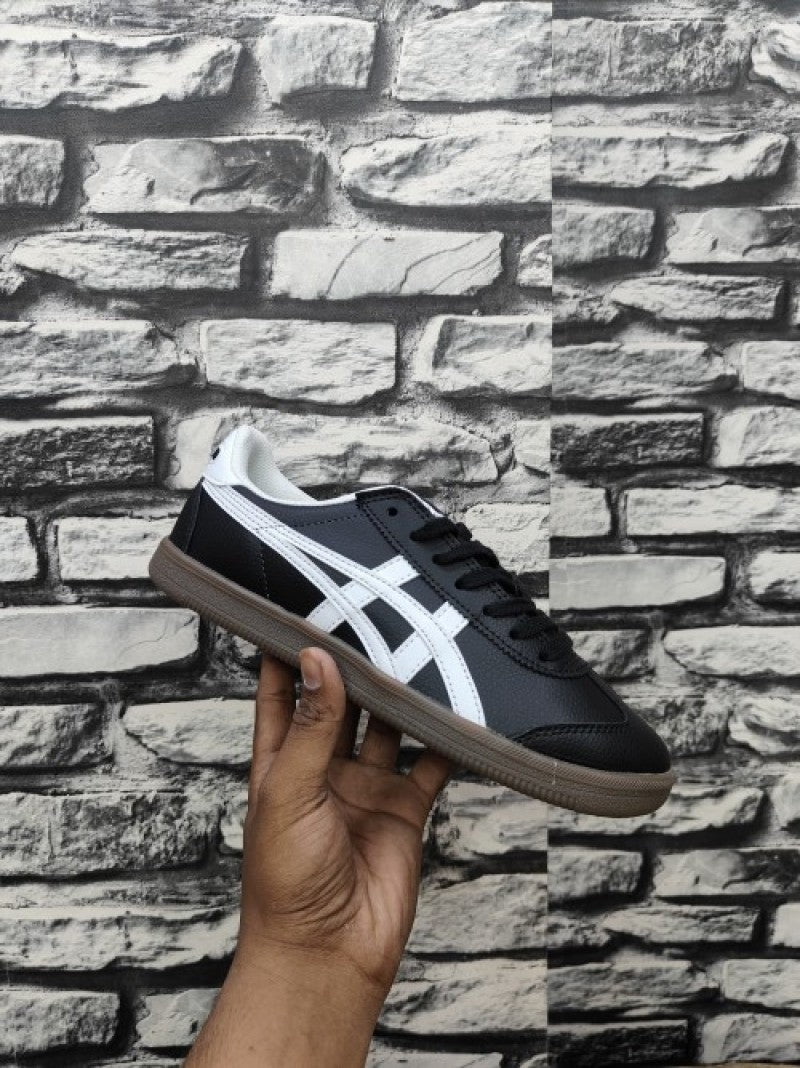 Onitsuka Tiger Tokuten BLACK WHITE