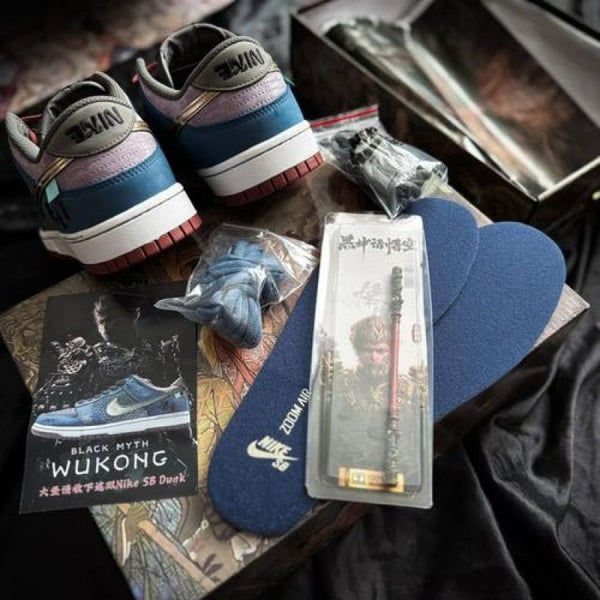 Nike Air Jordan 1 Low MYTH WUKONG WITH ACCESSORIES