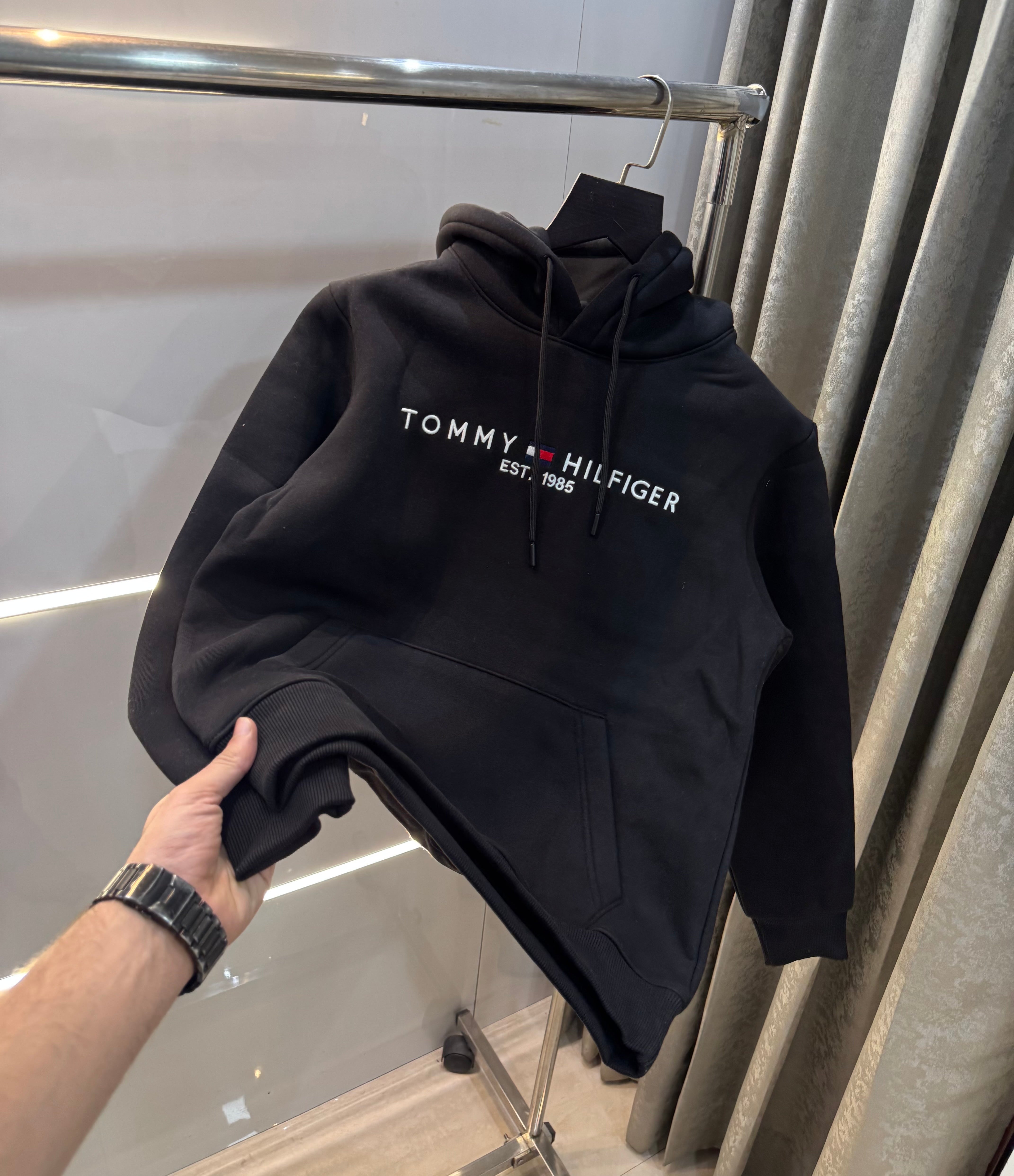 Tomm y Hilfiger Black Embroidery Logo Imported Hoodie Main image