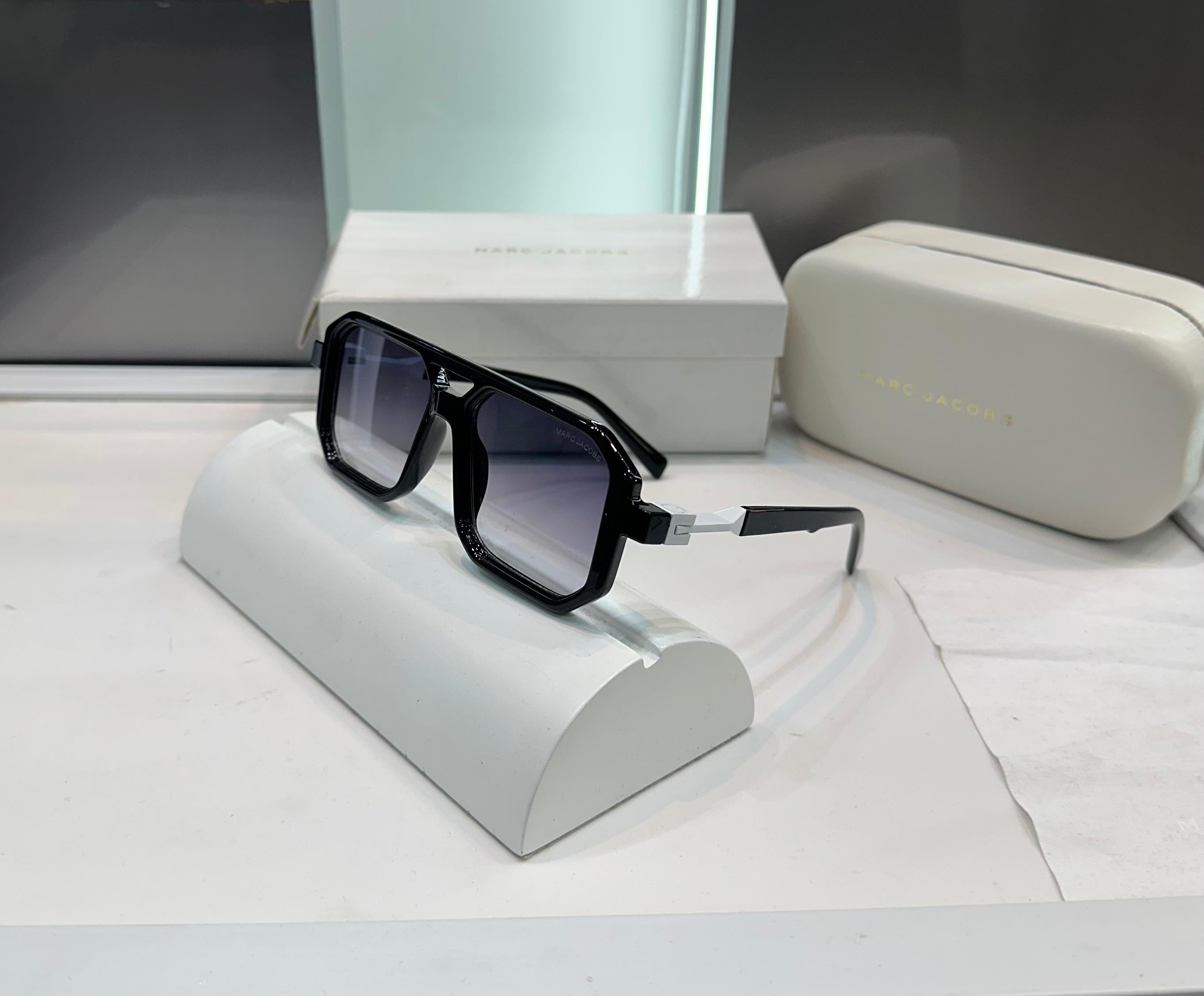 Marc Jacobs Black Shaded Premium Shades 6125